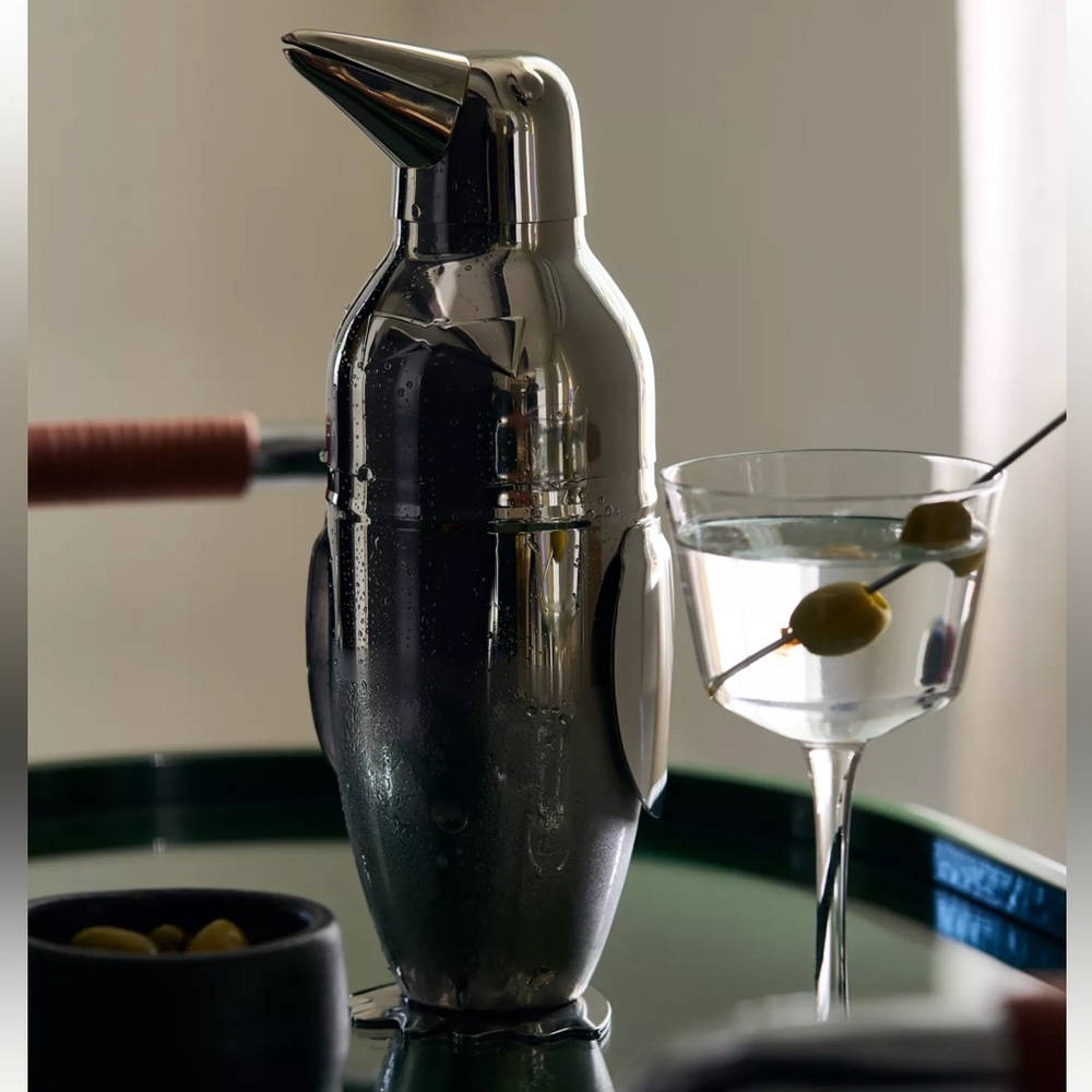 Pottery Barn Viski Penguin Cocktail Shaker with Strainer, Stainless Steel - Picture 12 of 12